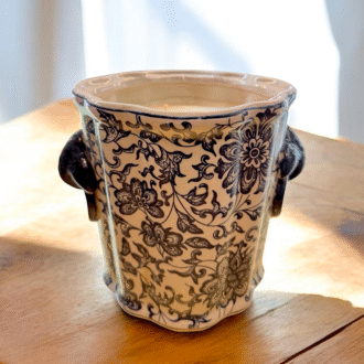 Vaso in Ceramica dipinto Blu e Bianco