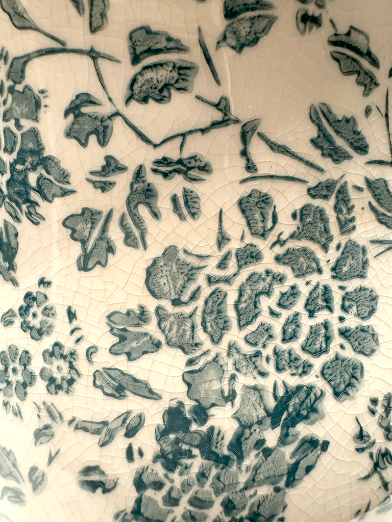 Vaso in Ceramica Beige e Fiori Verdi dipinti - immagine 3